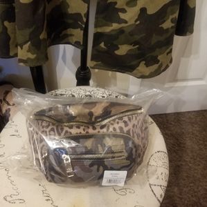 Steve Madden fanny pack